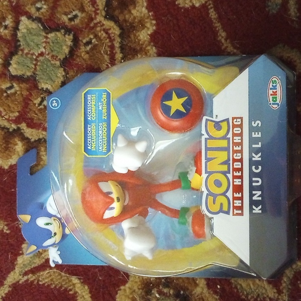 Sonic the Hedgehog KNUCKLES action figure New in package